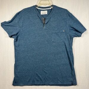 Men's Blue Short-Sleeve Henley Pocket Shirt